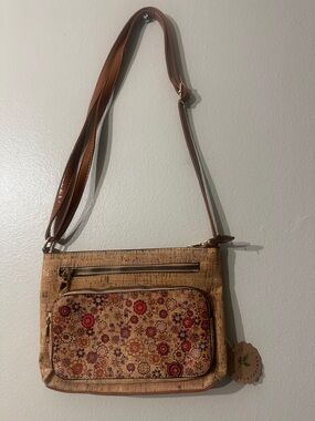 NWT Vintage Cork Crossbody Purse Portugal Vegan Floral Lightweight
Travel Boho